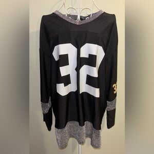 Pretty Damage Partygirl Top Size Small